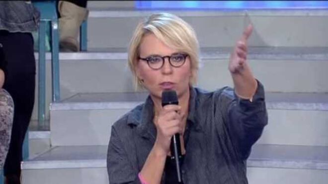 "Malore per la De Filippi". E Maria smentisce le voci così