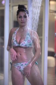 Valeria Marini e Alessia Macari, sfida di sensualità al GF Vip 11