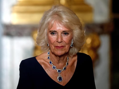 Da sciatta a incantevole. La trasformazione della regina Camilla