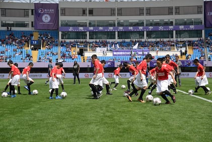 Il "Legend team" italiano porta il calcio in Cina 1