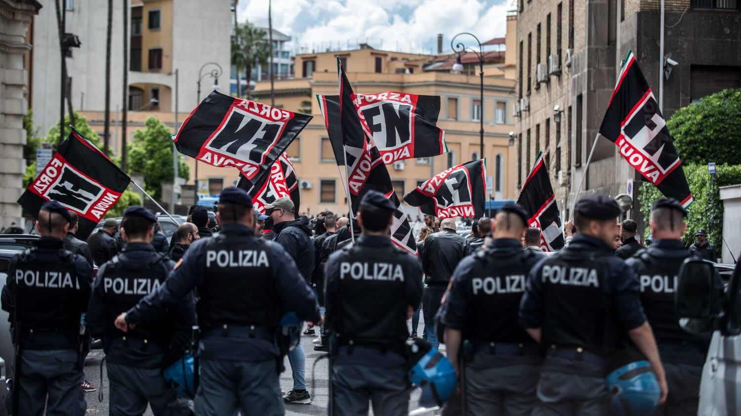 Torino, perquisizioni della Digos in ambienti dell’estrema destra