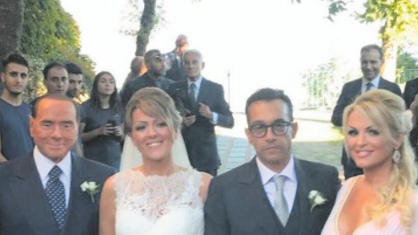 Foto e buonumore, Silvio testimone di nozze