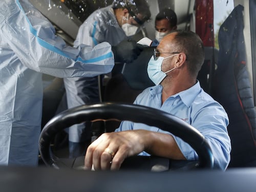Cento euro per entrare in Italia: quanto costa aggirare i controlli