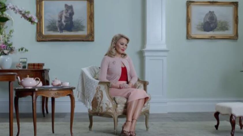 Kylie Minogue invita i britannici in Australia: "Anno difficile e stressante? Venite da noi"