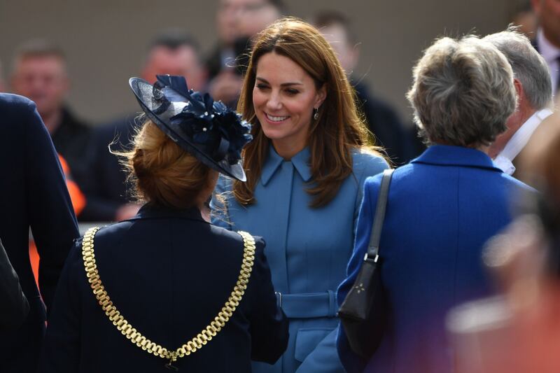 Kate Middleton ricicla per la quarta volta lo stesso cappotto 1