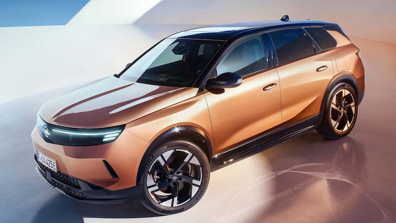 Nuova Opel Grandland 2024, guarda tutte le foto 11