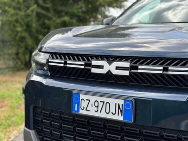 Dacia Bigster Hybrid: guarda la gallery del nuovo SUV ibrido full 3