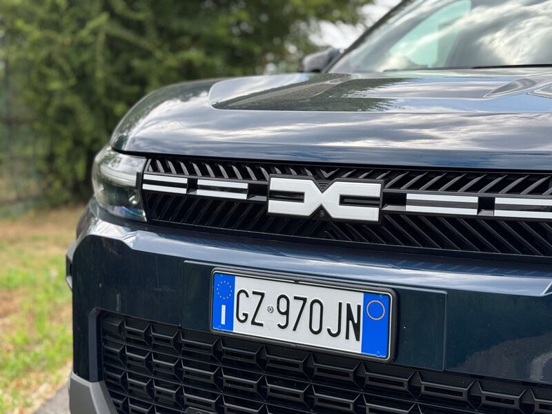 Dacia Bigster Hybrid: guarda la gallery del nuovo SUV ibrido full 3