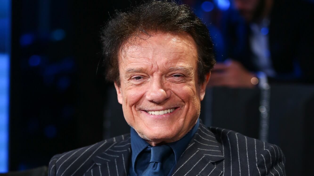 I nodi scoperti di Raiuno: il sabato sera e Sanremo. Intanto si studia "Celebrity"