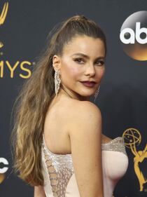 Emmy 2016, le più sexy sul red carpet 10