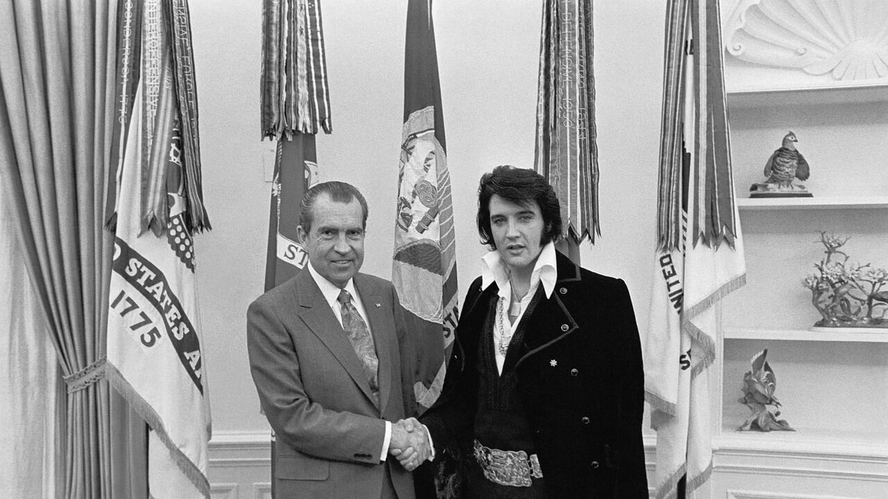 Elvis Presley aveva davvero i capelli neri?