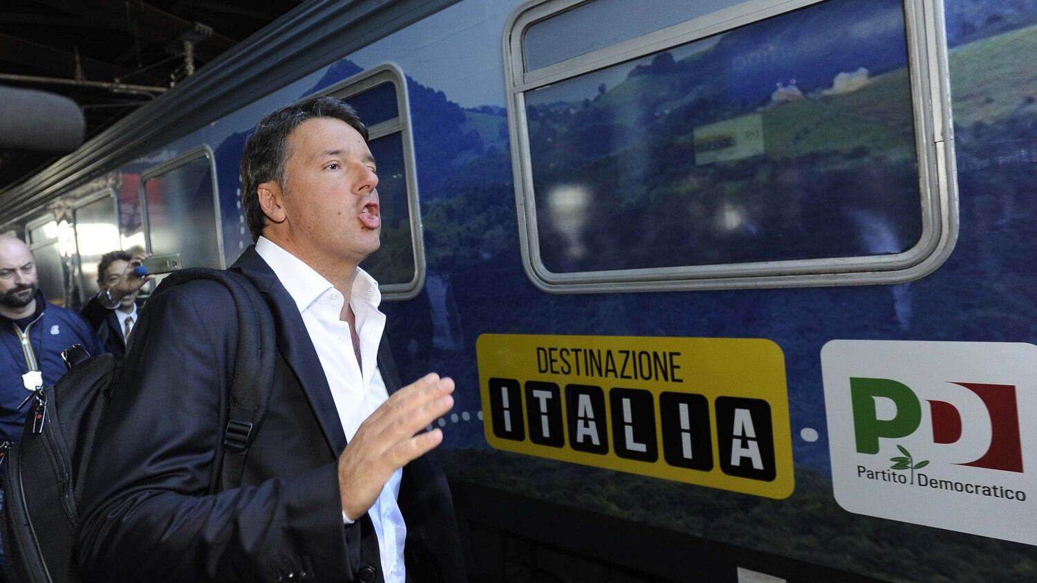 Renzi: "Banca Etruria usata come alibi per azzerare le critiche"