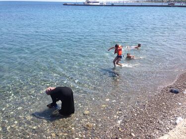 Kos, l'isola trasformata in campo profughi 10