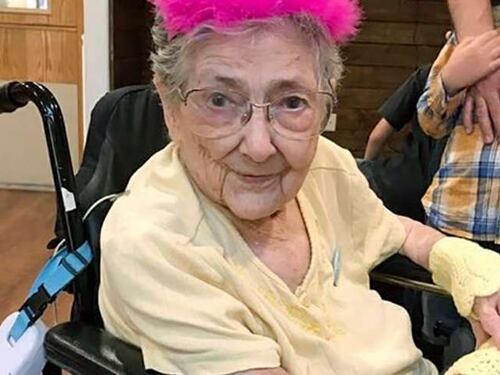 Visse sino a 99 anni con gli organi invertiti, Rose Marie non lo ha mai saputo