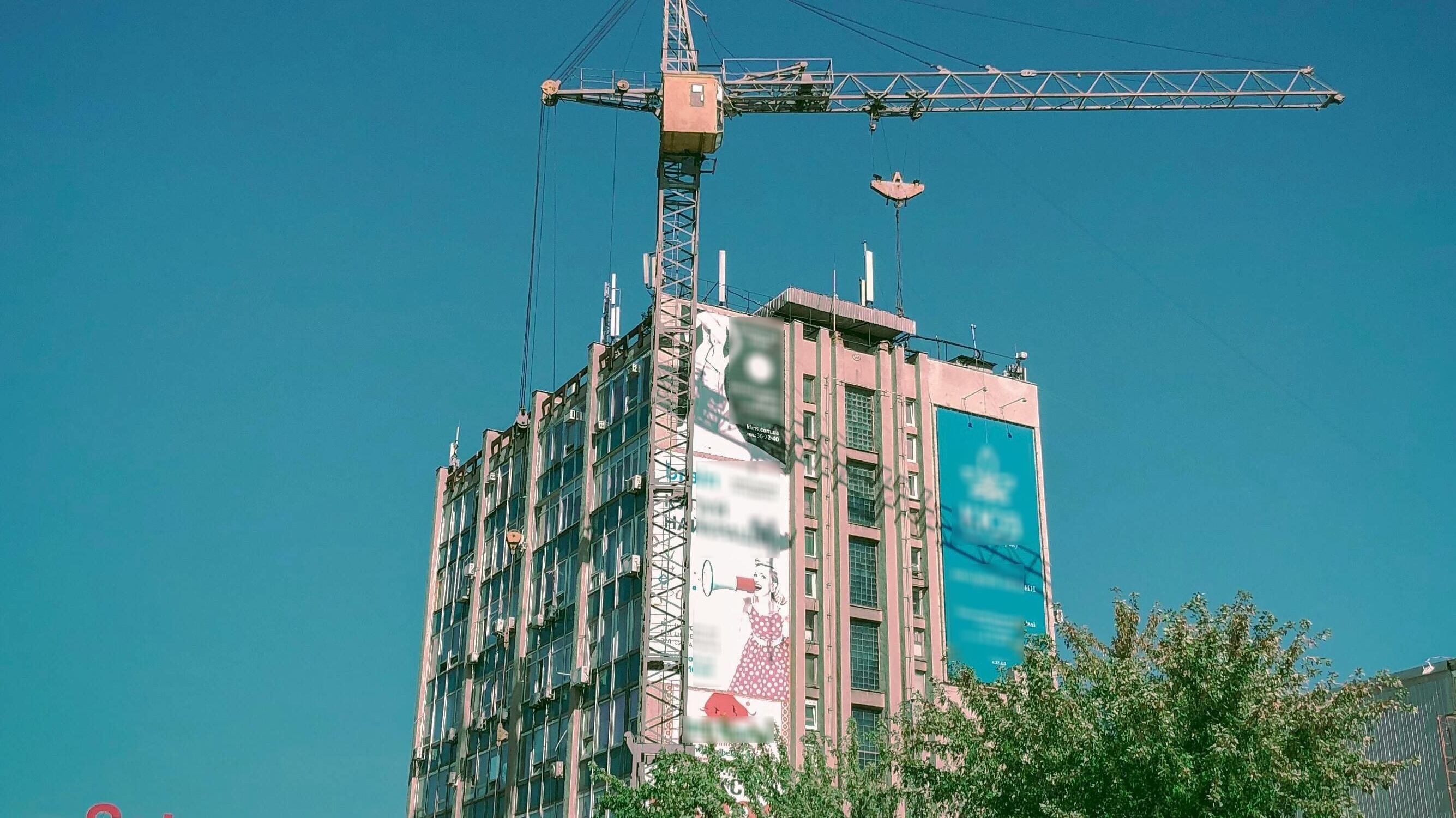 Pubblicità e spazi condominiali, le norme e i possibili vantaggi