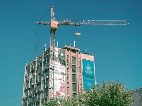Pubblicità e spazi condominiali, le norme e i possibili vantaggi