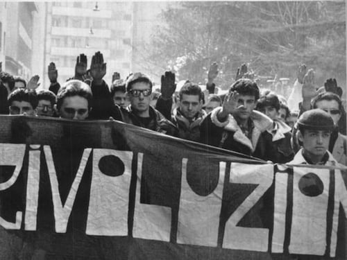 Brutti, sporchi, cattivi Carofiglio picchia sui "fasci" tutti uguali