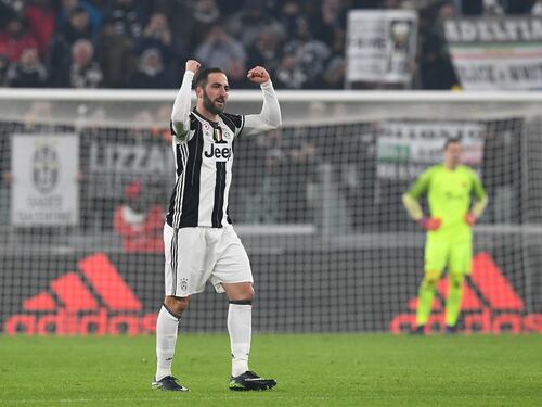 Higuain affossa la Roma: la Juventus campione d'inverno