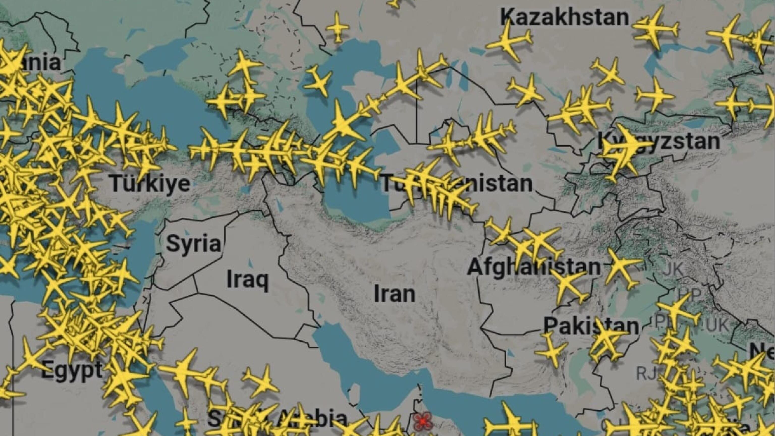 Teheran blocca Hormuz per strangolare le Borse