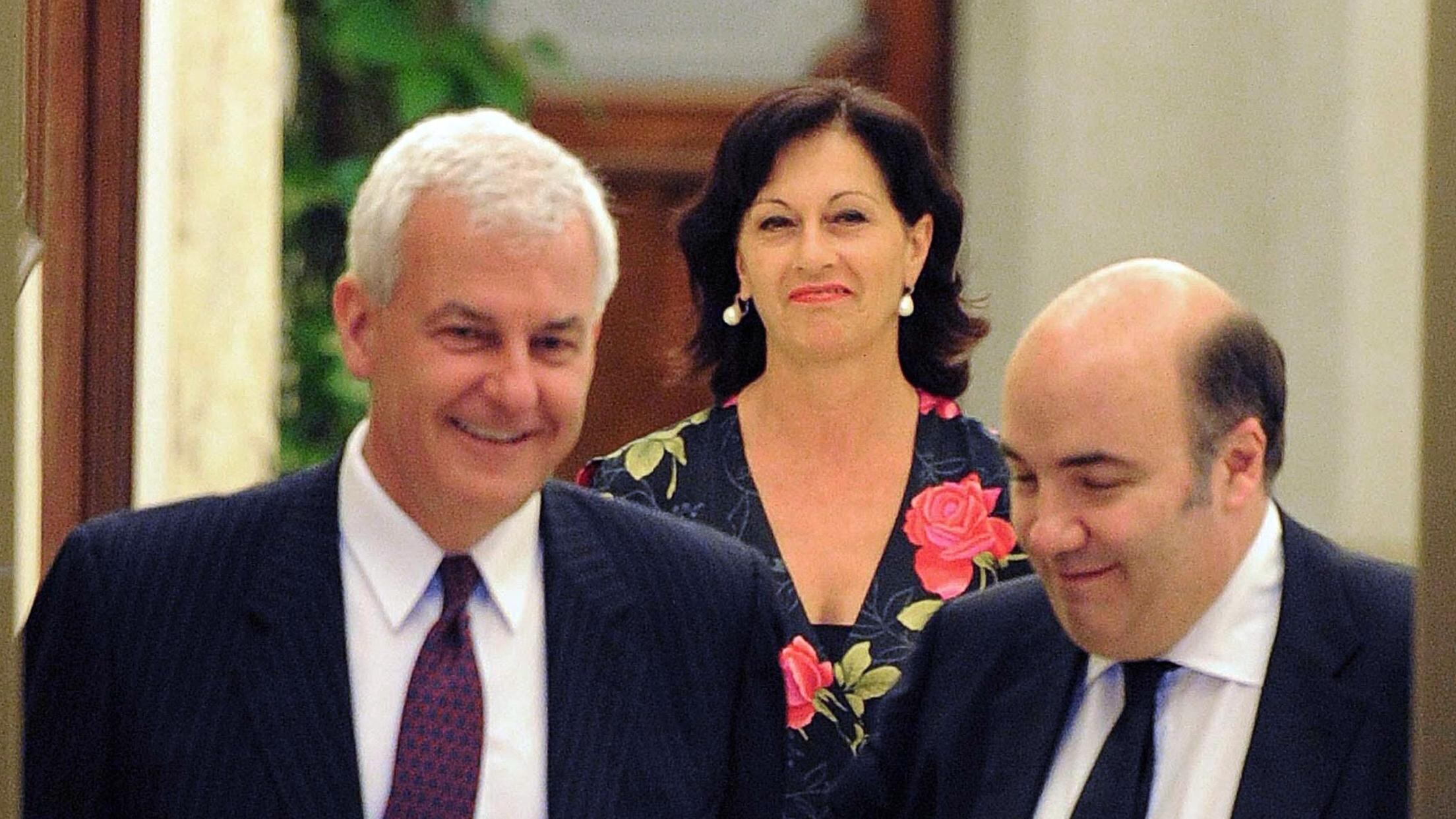 Mps si tiene stretti Profumo e Viola