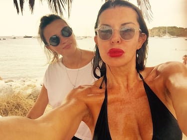 Alba Parietti, topless a Formentera 14