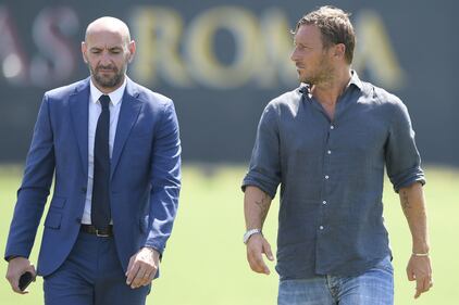 Francesco Totti e l'inizio della sua nuova vita da dirigente 7