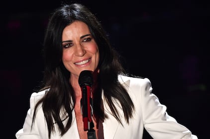 Sanremo 2019: il décolleté di Paola Turci 4