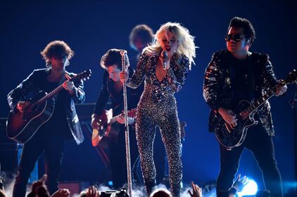 Lady Gaga sola ai Grammy Awards 2019: foto 4