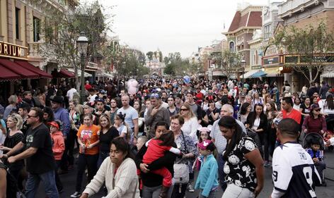 Shangai, apre il primo Disneyland cinese  15