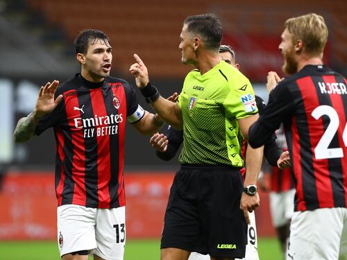Il disastro di Giacomelli in Milan-Roma: "Hanno chiuso anche il Var alle 18?"
