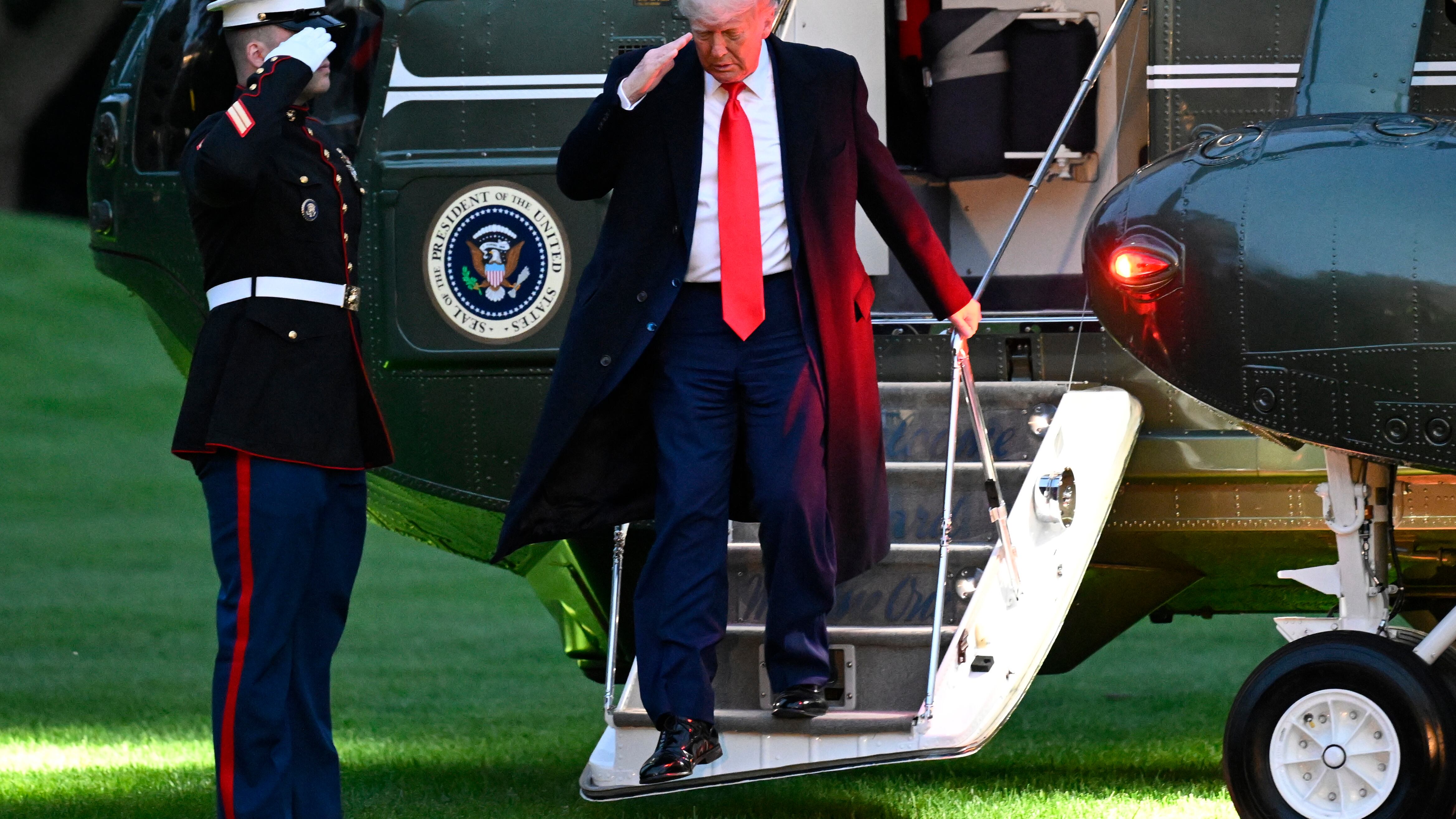 Harvard, la mossa di Trump scatena la bufera. L'ateneo fa causa all'amministrazione Usa