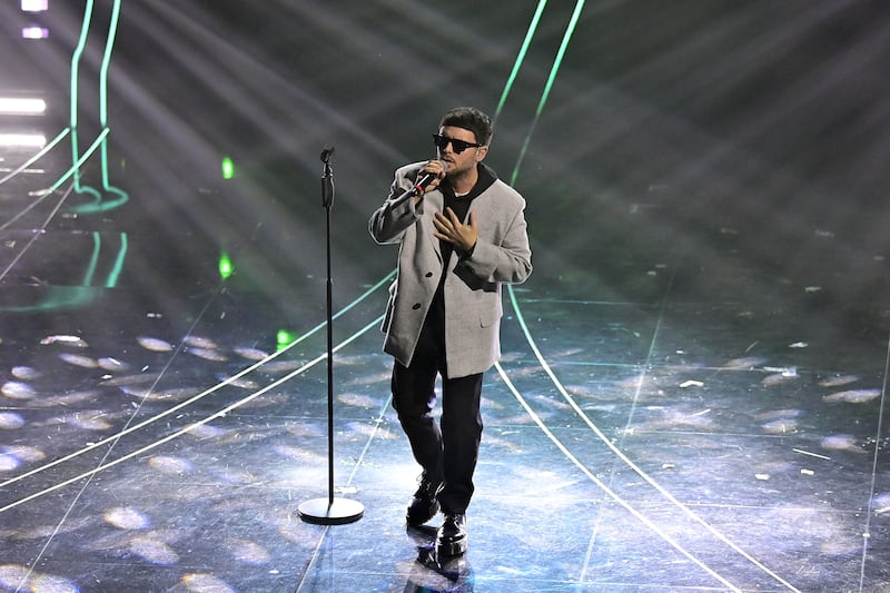 Sanremo 2024: ecco il look della finalissima del Festival di Gazzelle 1