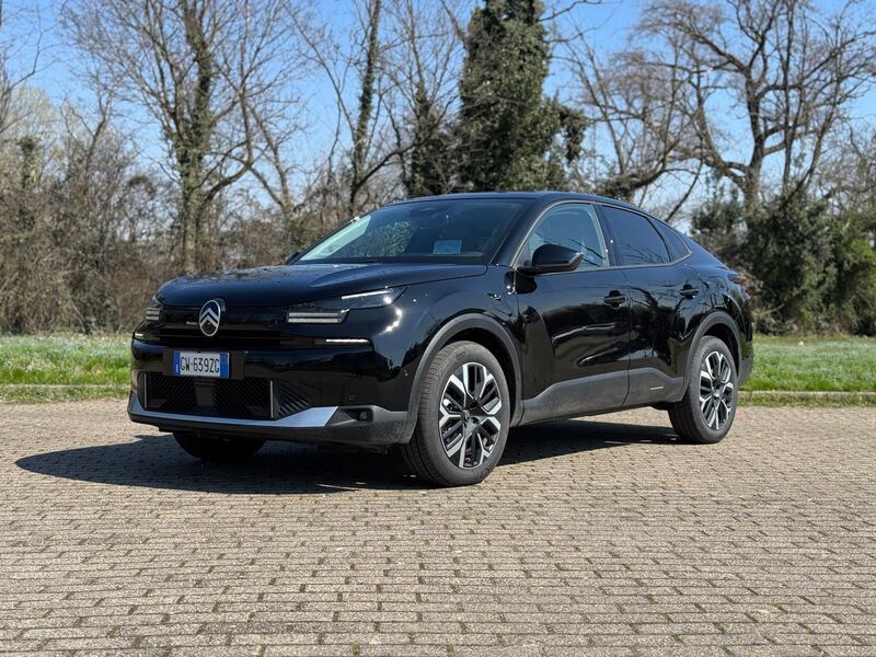 Citroen C4 X 2025: guarda la gallery del crossover coupè, anche ibrido 2
