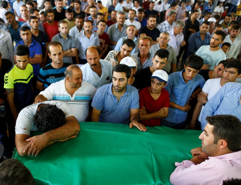 Gaziantep piange le vittime del terrorismo 12