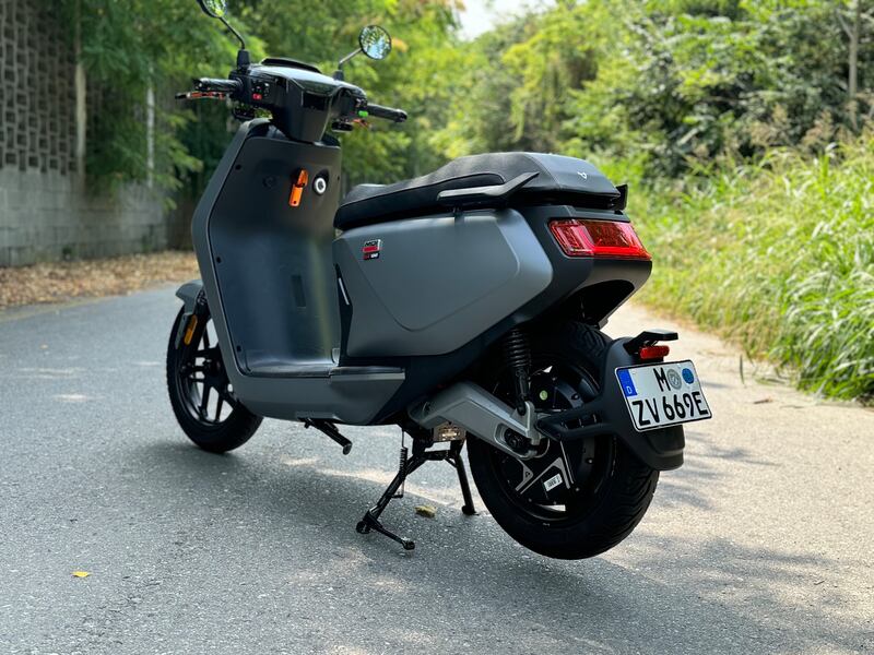 Niu MQi GT 100, la gallery dello scooter elettrico perfetto per la città 1