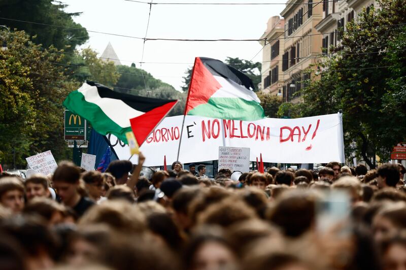 Manifestazione pro-Palestina: slogan e striscioni a Milano e Roma 3