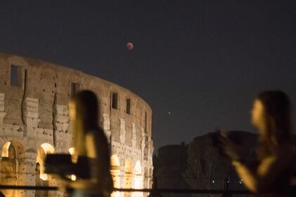Lo spettacolo dell'eclissi al Colosseo 10
