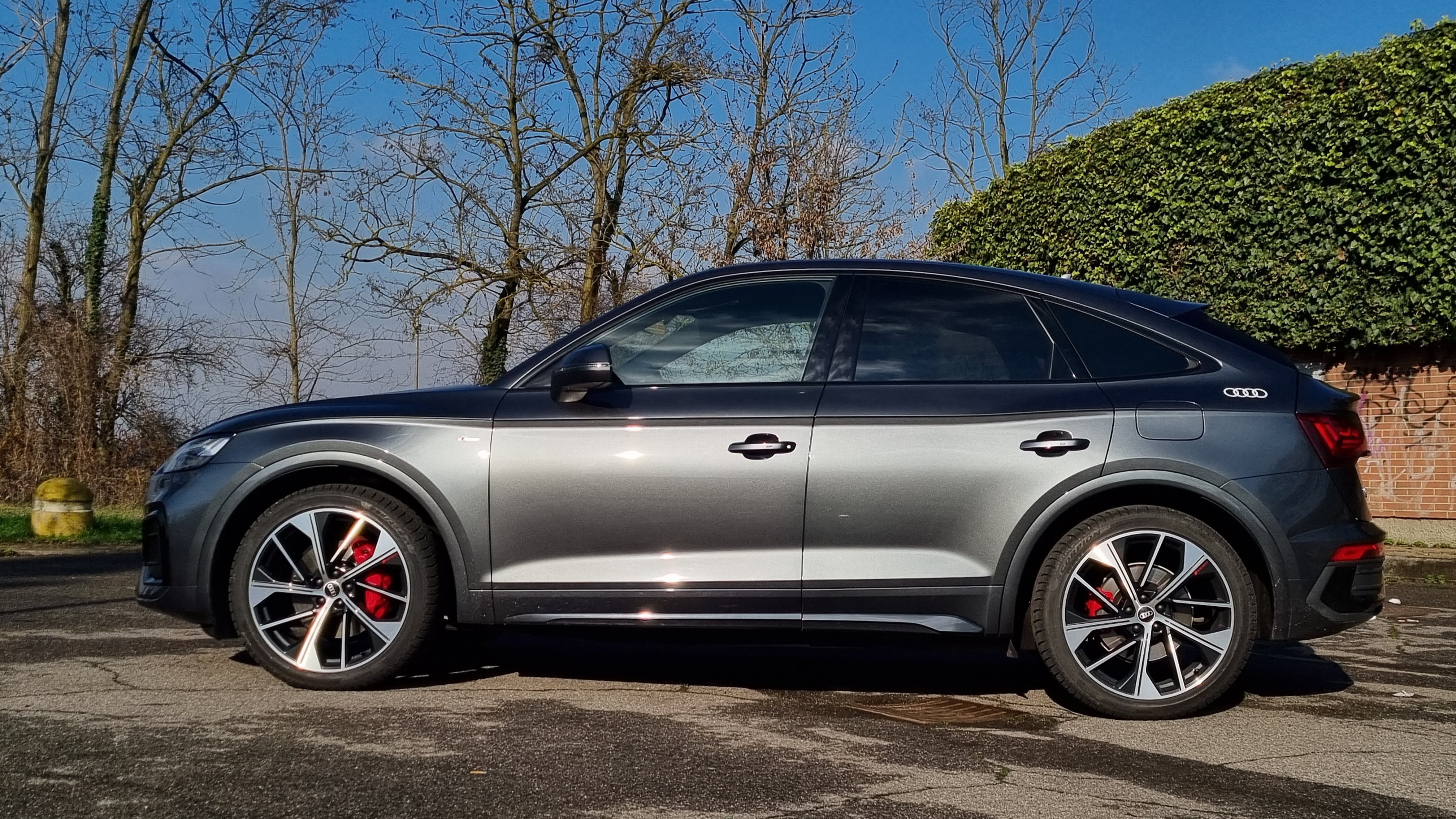 Audi Q5 Sportback PHEV, ecco la nostra prova su strada