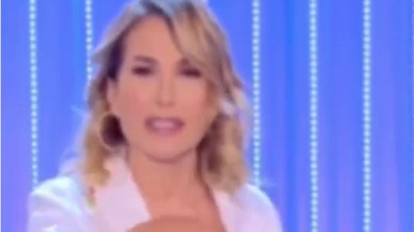Barbara d'Urso, divertente incidente hot
