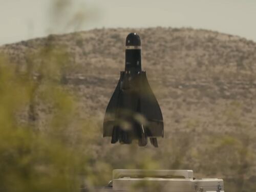 Svelato il nuovo drone kamikaze Roadrunner: cosa è in grado di fare