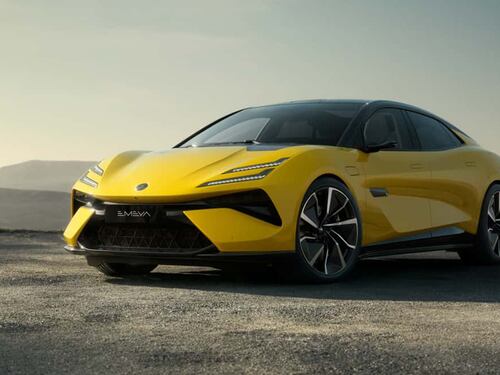 Lotus Emeya, svelata la super berlina elettrica da 905 CV