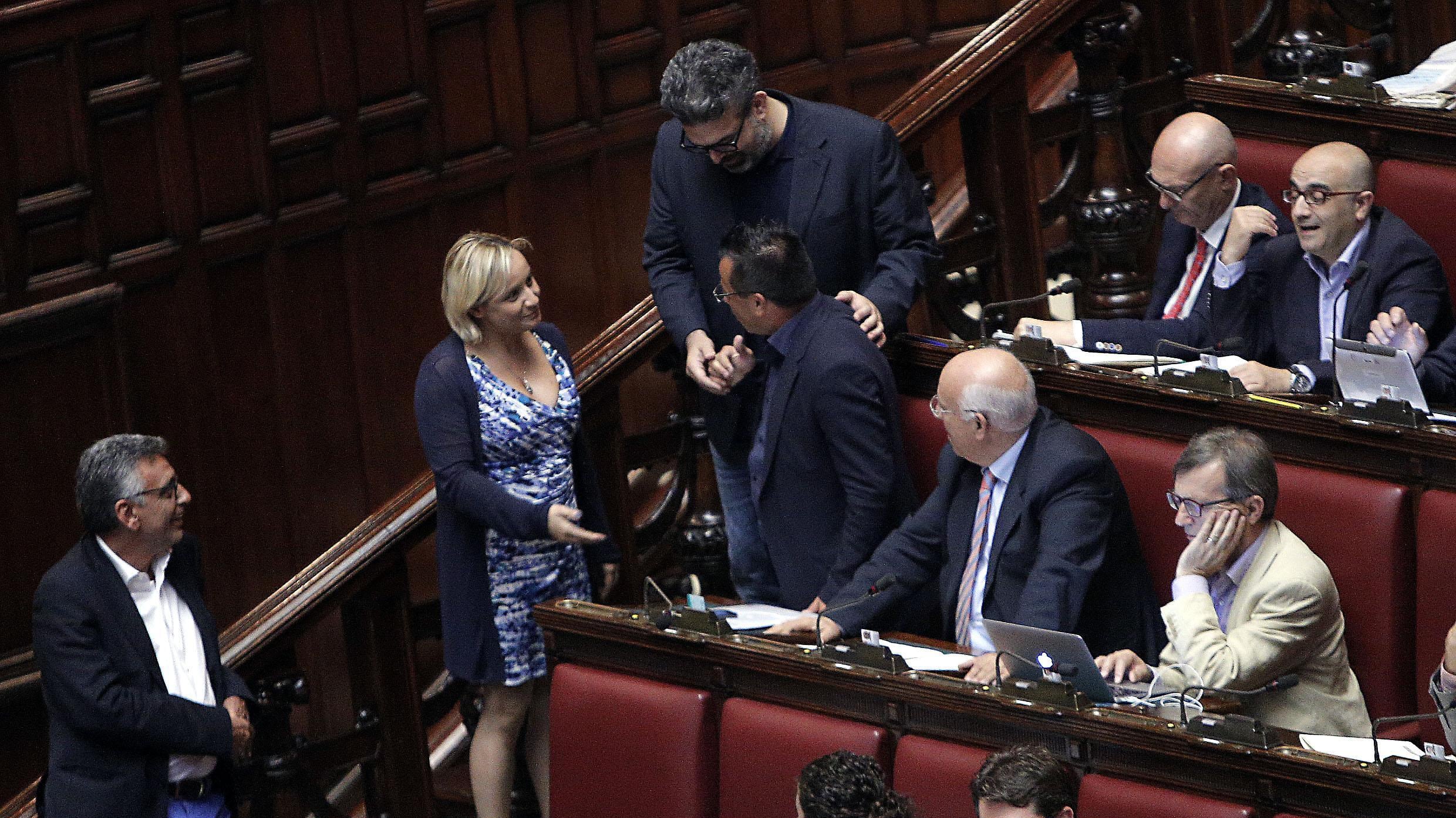 Buonanno contro i vendoliani: "Sono la lobby dei sodomiti"