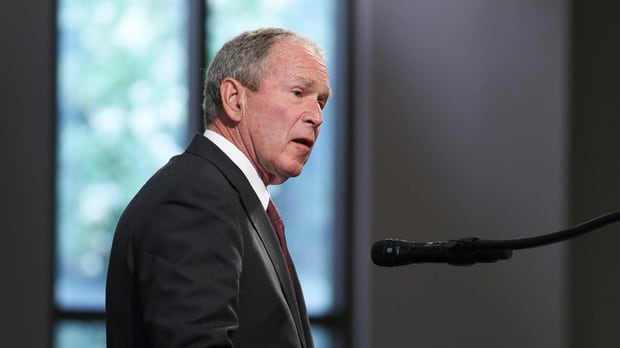 "Ingiustificata invasione in Iraq": la gaffe che imbarazza George Bush