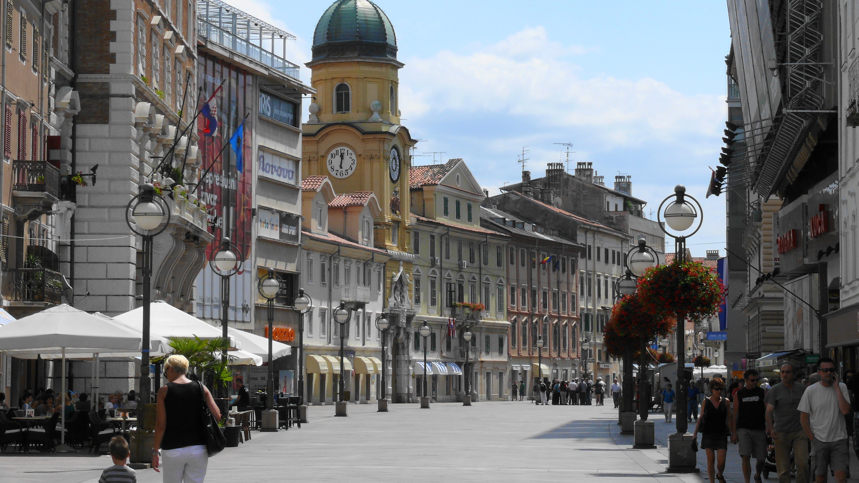 Fiume "torna" italiana: arriva la segnaletica bilingue per Rijeka