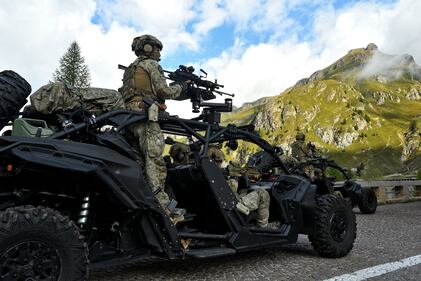 L'esercitazione Stella Alpina a Canazei 11