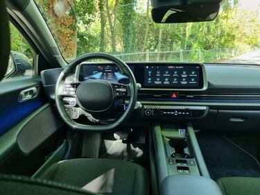 Hyundai Ioniq 6: guarda la gallery della berlina elettrica da oltre 500 km 3