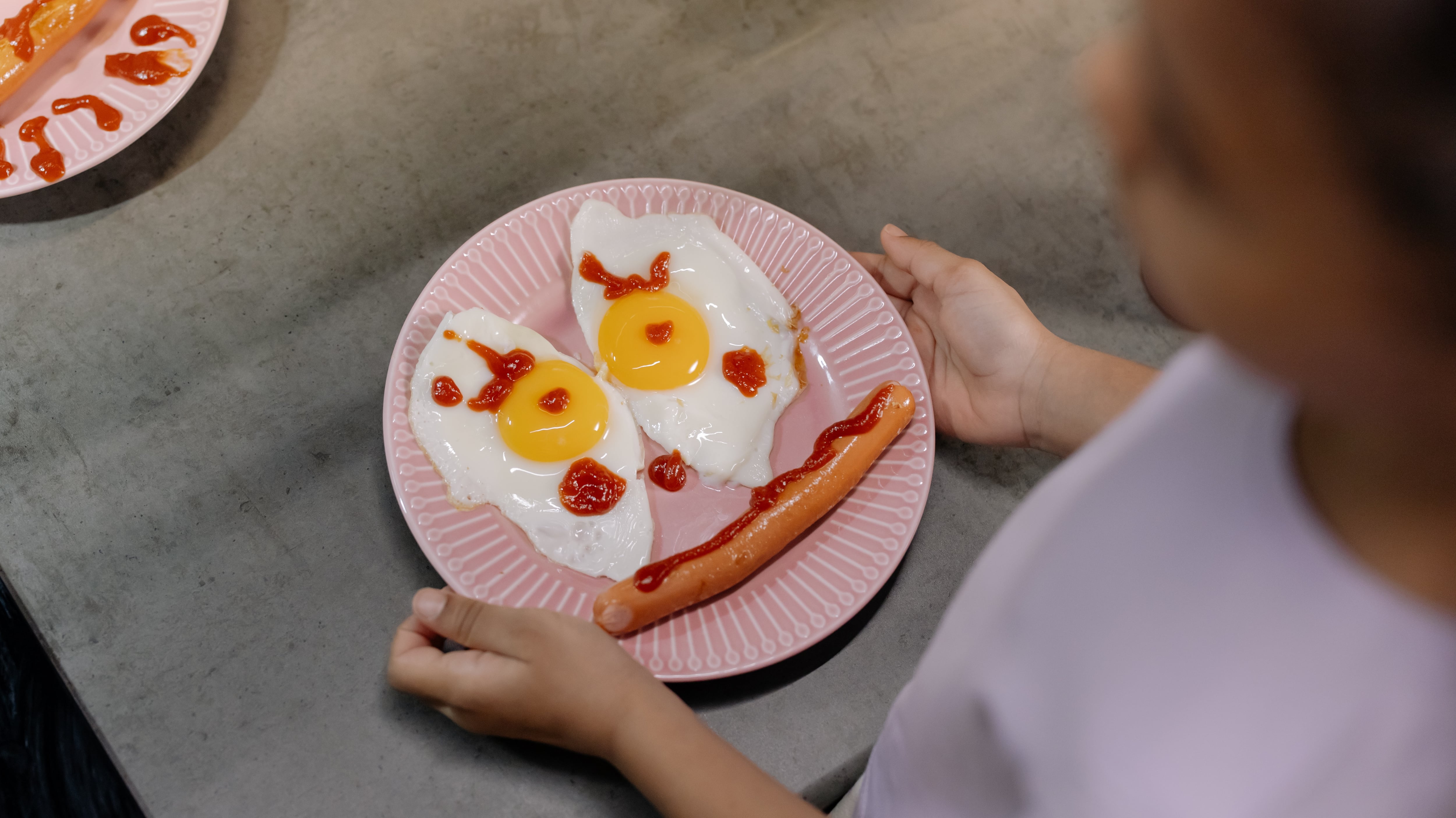 Un bambino su tre non fa una colazione adeguata: quali sono i rischi?