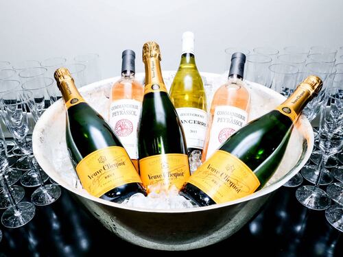 Uno champagne centenario battuto all'asta per oltre 116mila dollari
