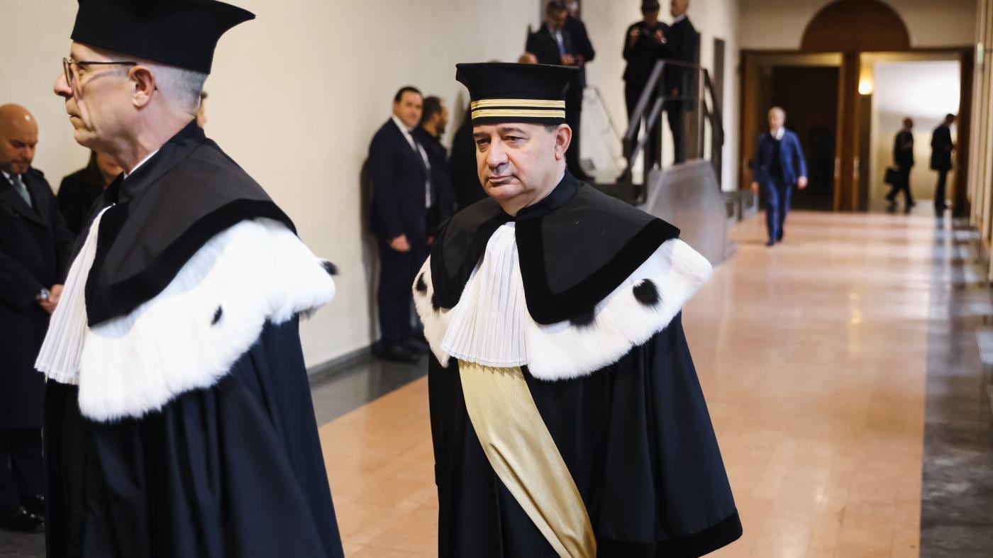 Anelli, gli ultimi minuti prima del suicidio