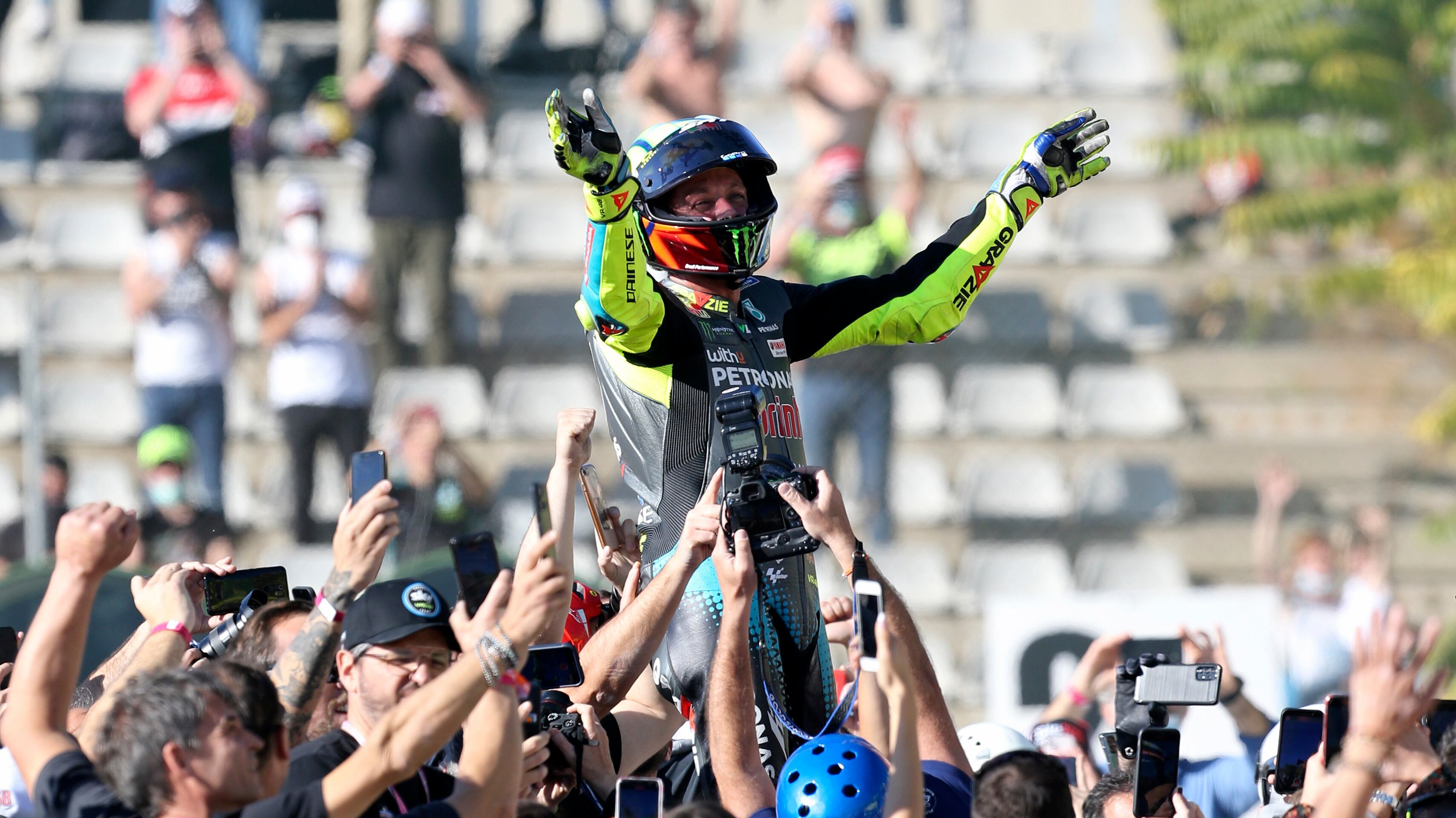 Cala il sipario su Valentino Rossi. Dieci cose che non sapete